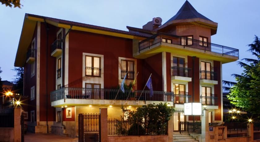 Ayre Hotel Alfonso II Oviedo Exteriér fotografie