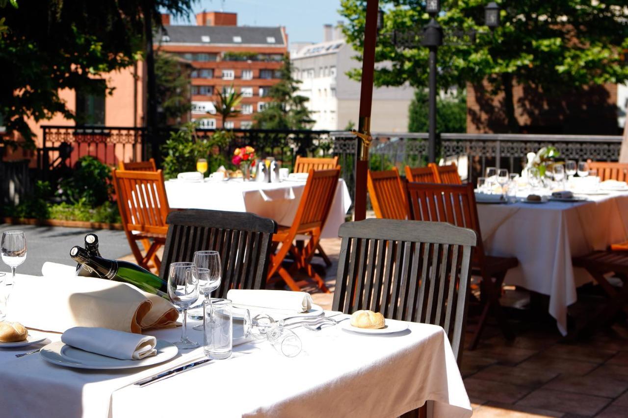 Ayre Hotel Alfonso II Oviedo Exteriér fotografie